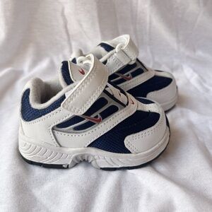 Nike baby shoe size 2c